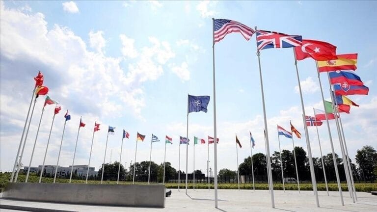 NATO Zirvesi Öncesinde Ukrayna Yardımında Görüş Ayrılıkları