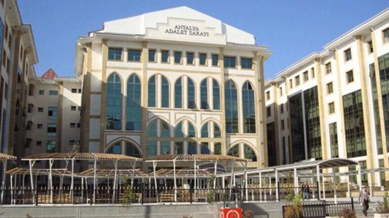 Luxury Apartment Residents Take Aidat Dispute to Court