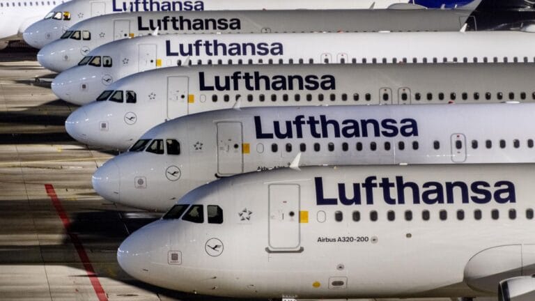 Yakıt Krizi Lufthansa’yı Zorluyor: 40 Uçak Yerden Kalkmayacak
