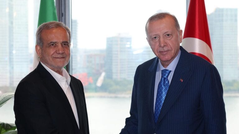 President Erdogan Holds Phone Call with Iranian Counterpart Pezeshkian