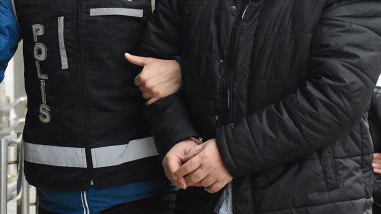 Seferihisar Belediyesi Rüşvet Soruşturması: İmar Müdürü Tutuklandı
