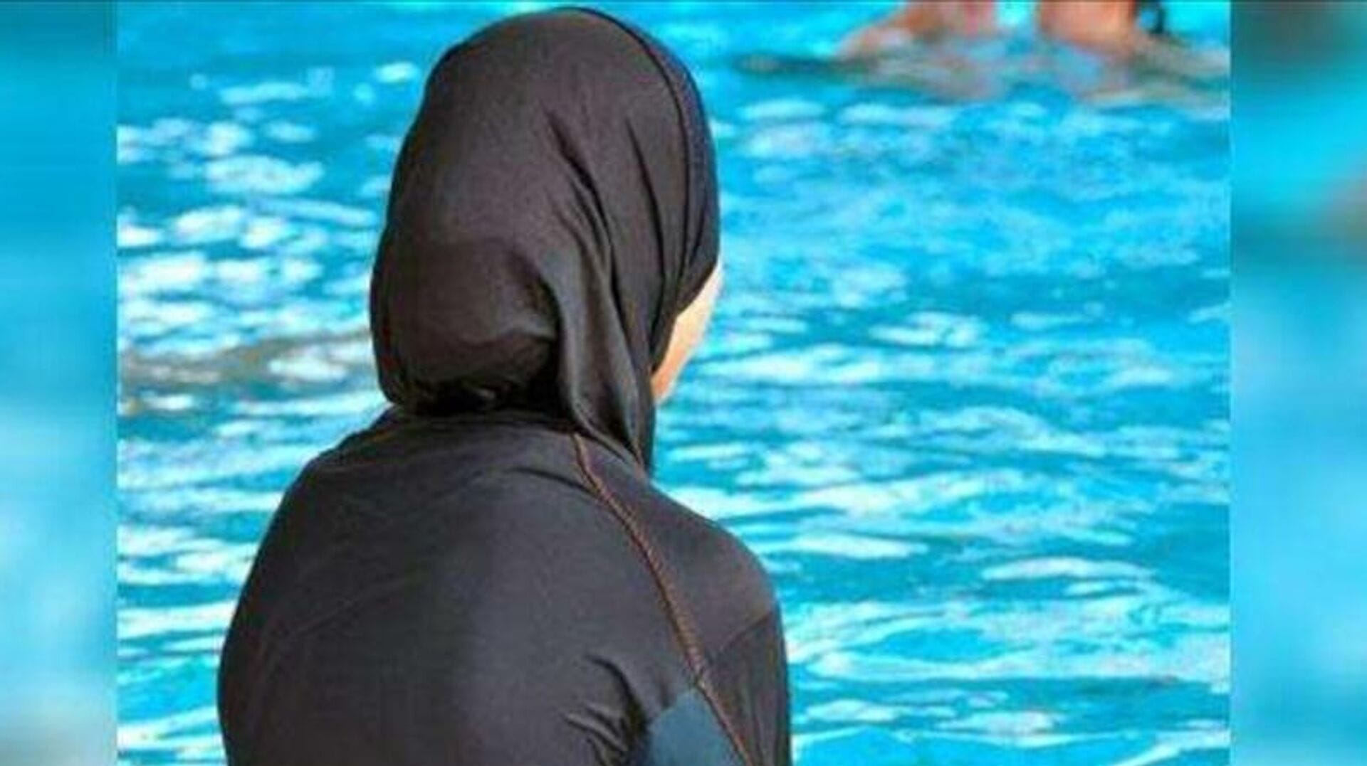 Tesettür Kıyafeti Nedeniyle Havuza Alınmayan Kadın Konuyu Mahkeme’ye Taşiyor