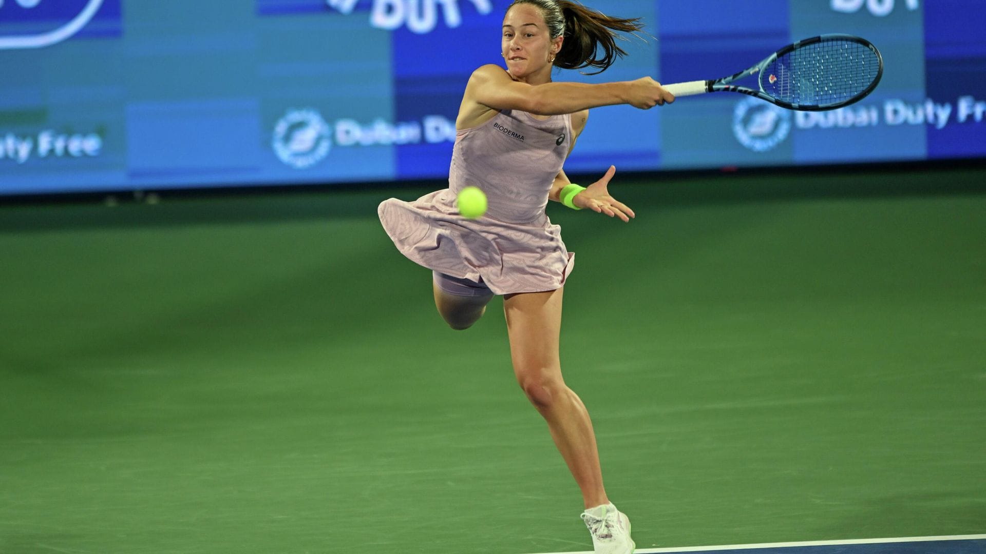 Zeynep Sönmez, Wimbledon’da İkinci Tura Yükselmeyi Başardı