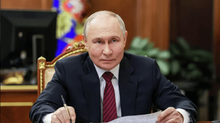 Putin: Ukrayna’nın Sivil Tesislere Saldırılarını Neden Artırdığını Açıkladı