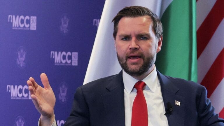 ABD Başkan Yardımcısı JD Vance, İsrail’e Sert Bir Şekilde Çıkıştı: ‘Vatanınızı Koruyan Silahlar Amerikan Vergi Mükelleflerinin Parasıyla Finanse Edildi’