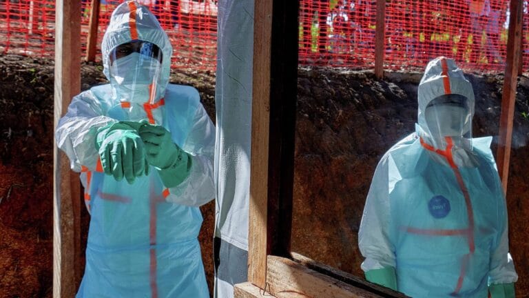 Fransa’da Ebola Virüsü Tespit Edildi: 5 Kişi Karantinaya Alındı