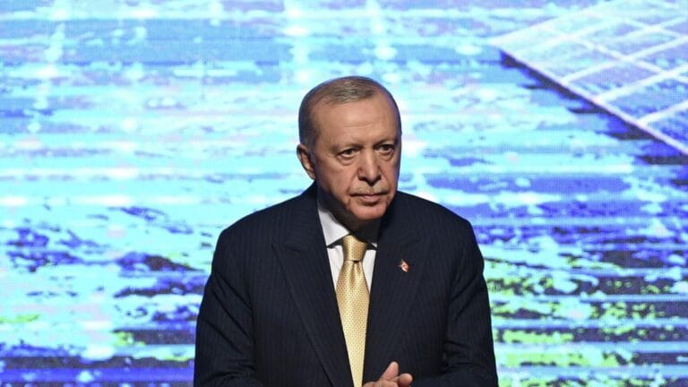 Cumhurbaşkanı Erdoğan Babalar Günü Mesajı