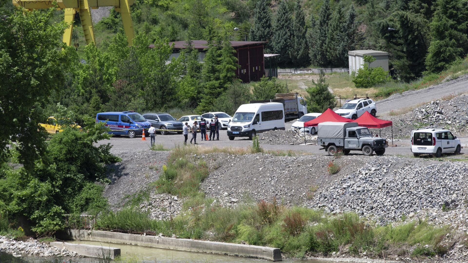 Bolu’da 3 Gündür Aranan İşçi İçin Kurtarma Çalışmaları Devam Ediyor