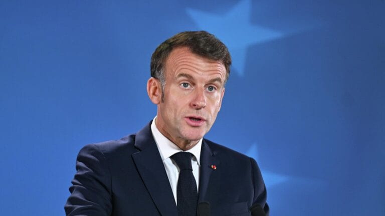 Macron’dan ABD’ye Ukrayna Krizi Eleştirisi