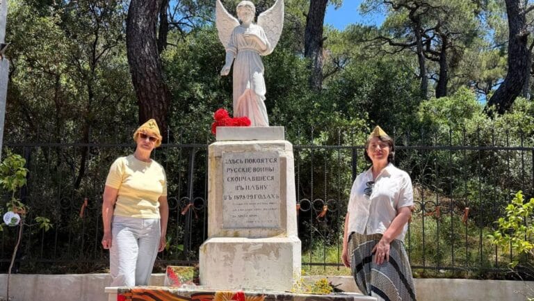 İstanbul’da Büyük Anavatan Savaşı Şehitleri Anıldı