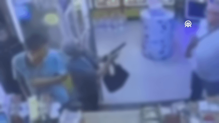 Armed Incident Between Couple in Divorce Proceedings
