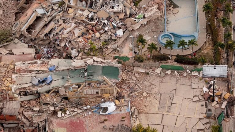 Venezuela’da Deprem Felaketi: Anne ve Bebek Sağ Kurtarıldı