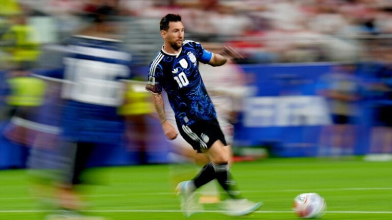 Lionel Messi Makes History: First Player to Score in 7 Consecutive World Cup Matches