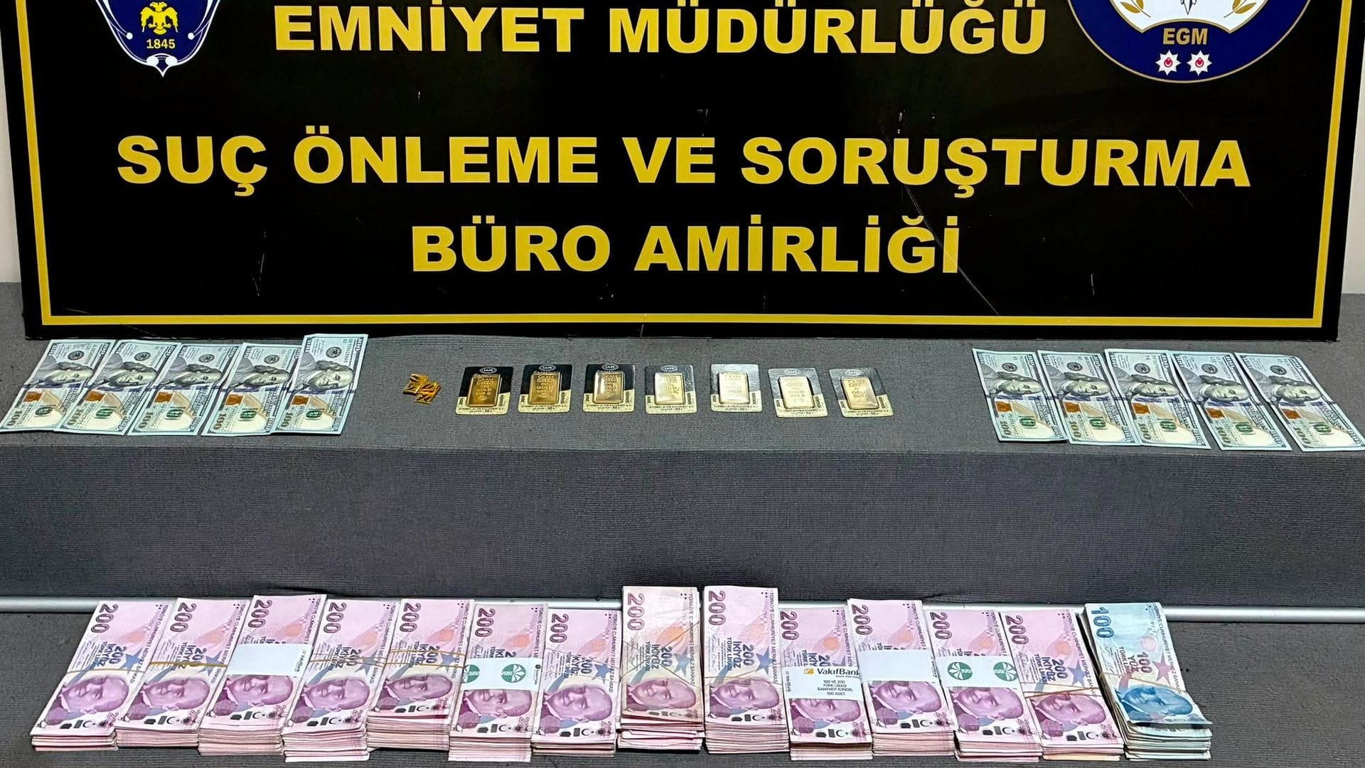 Dolandırıcılık Şüphesiyle 2 Kişi Yakalandı