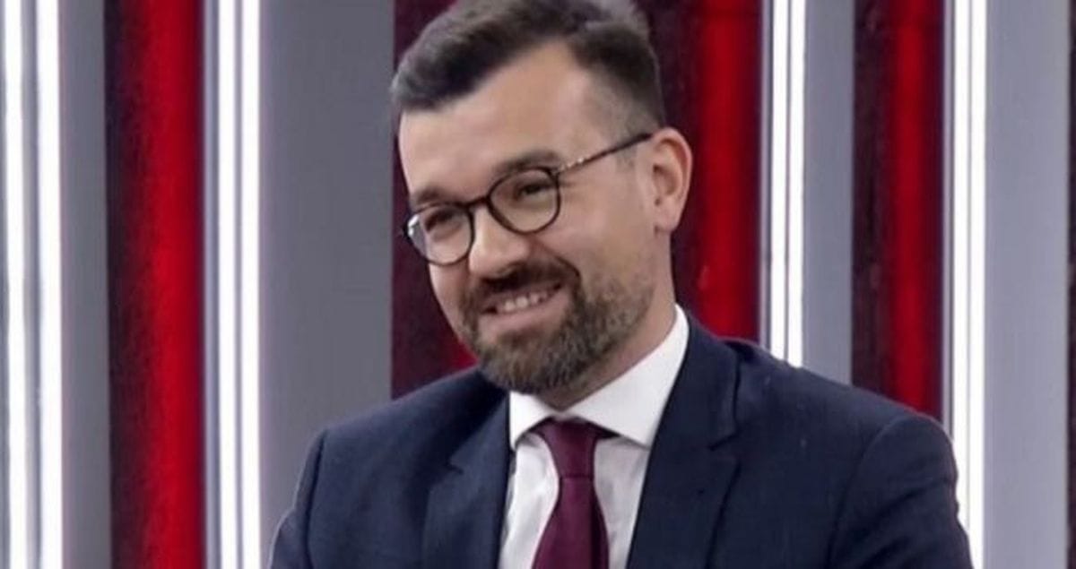 Gündem Futbol: “Milli Takım Eşittir Reklam Değildir, Bu İş Ruh Meselesidir” Gündem Futbol: “Milli Takım Eşittir Reklam Değildir, Bu İş Ruh Meselesidir”