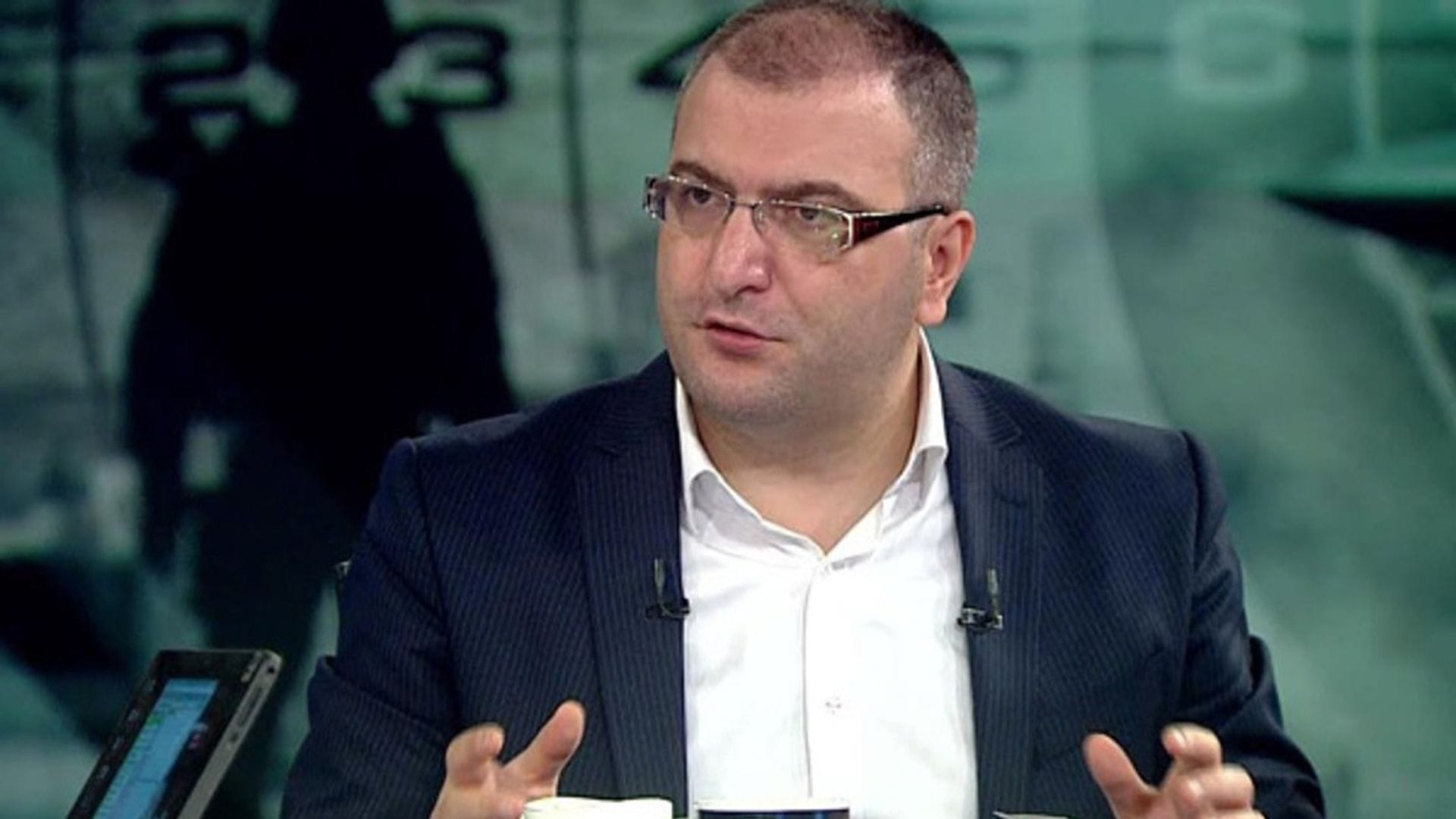 Gazeteci Cem Küçük Adliyeye Götürüldü