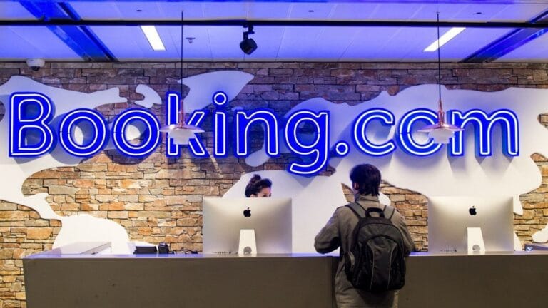 Booking.com Türkiye’de Hizmete Dönüyor