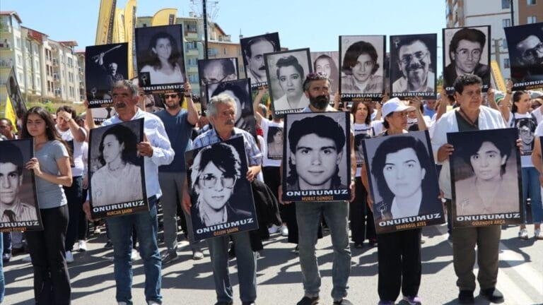Anayasa Mahkemesi Madımak Katliamı Davasında Kararını Açıkladı: Ailelere Tazminat Ödenecek