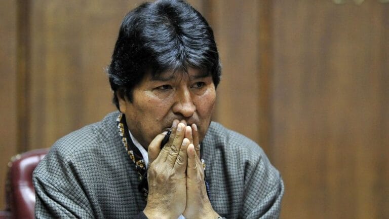Eski Devlet Başkanı Evo Morales Hakkında Üçüncü Kez Yakalama Kararı