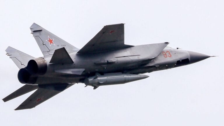 Russia Launches Intensive Retaliatory Strikes on Military Targets in Ukraine