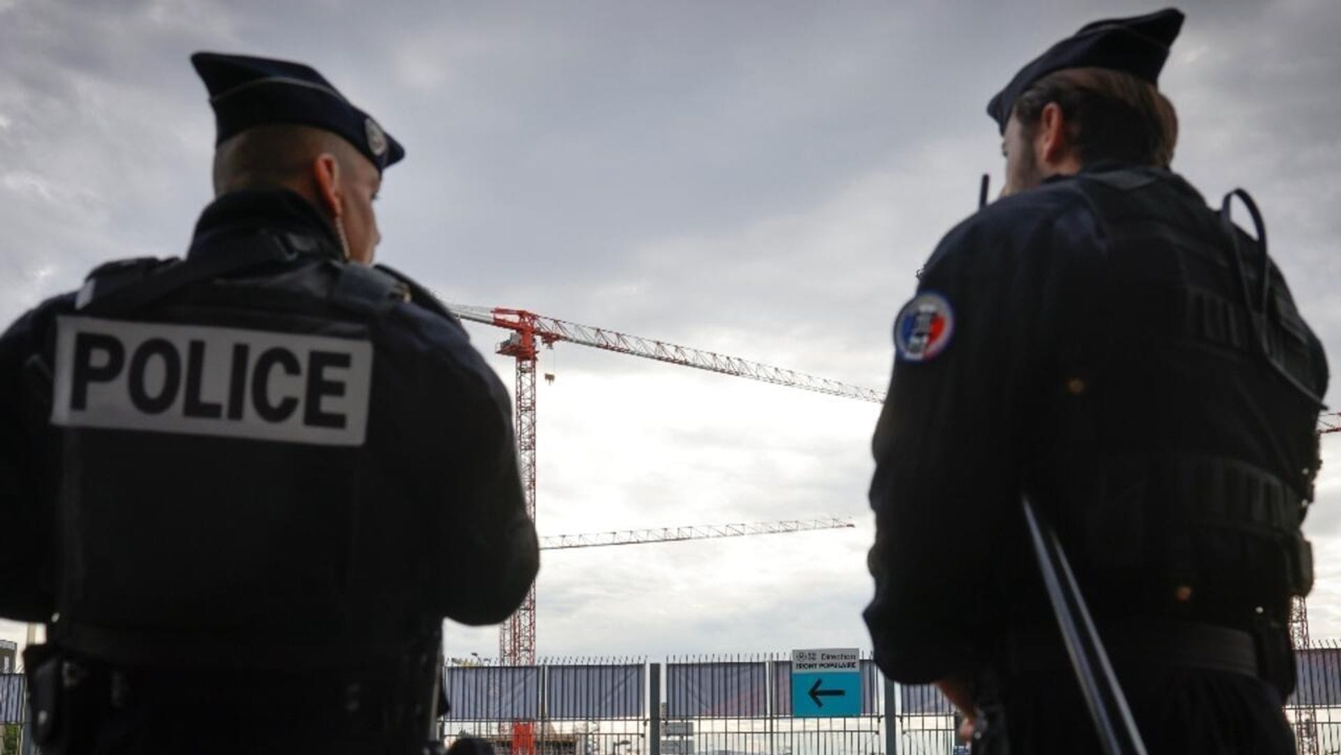 Paris’te Bıçaklı Saldırı: 3 Kişi Yaralandı