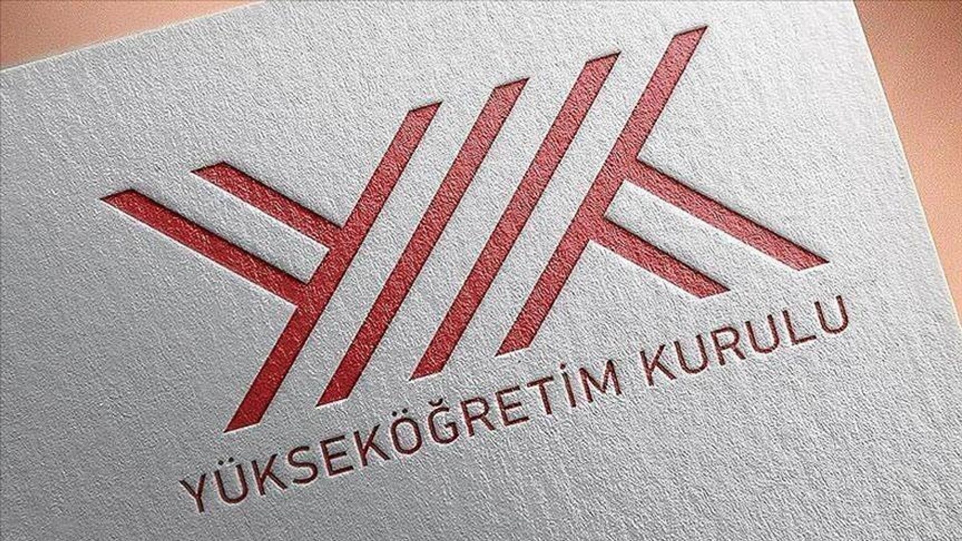 YÖK, Mezuniyet Töreninde Yaşanan Pankart Olayına İlişkin Soruşturma Açtı