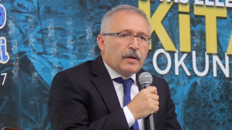 Yeni Parti Kimliği Belli: CHP’siz Ama CHP Tabanından Oy Alacak