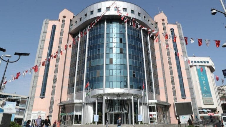 İzmit Belediyesi’nde Başkan Vekili Seçimi Tarih Belli Oldu