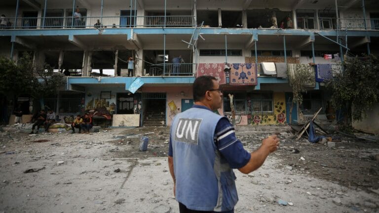 Gazze ve Batı Şeria’da Faaliyetlerine Devam Eden UNRWA
