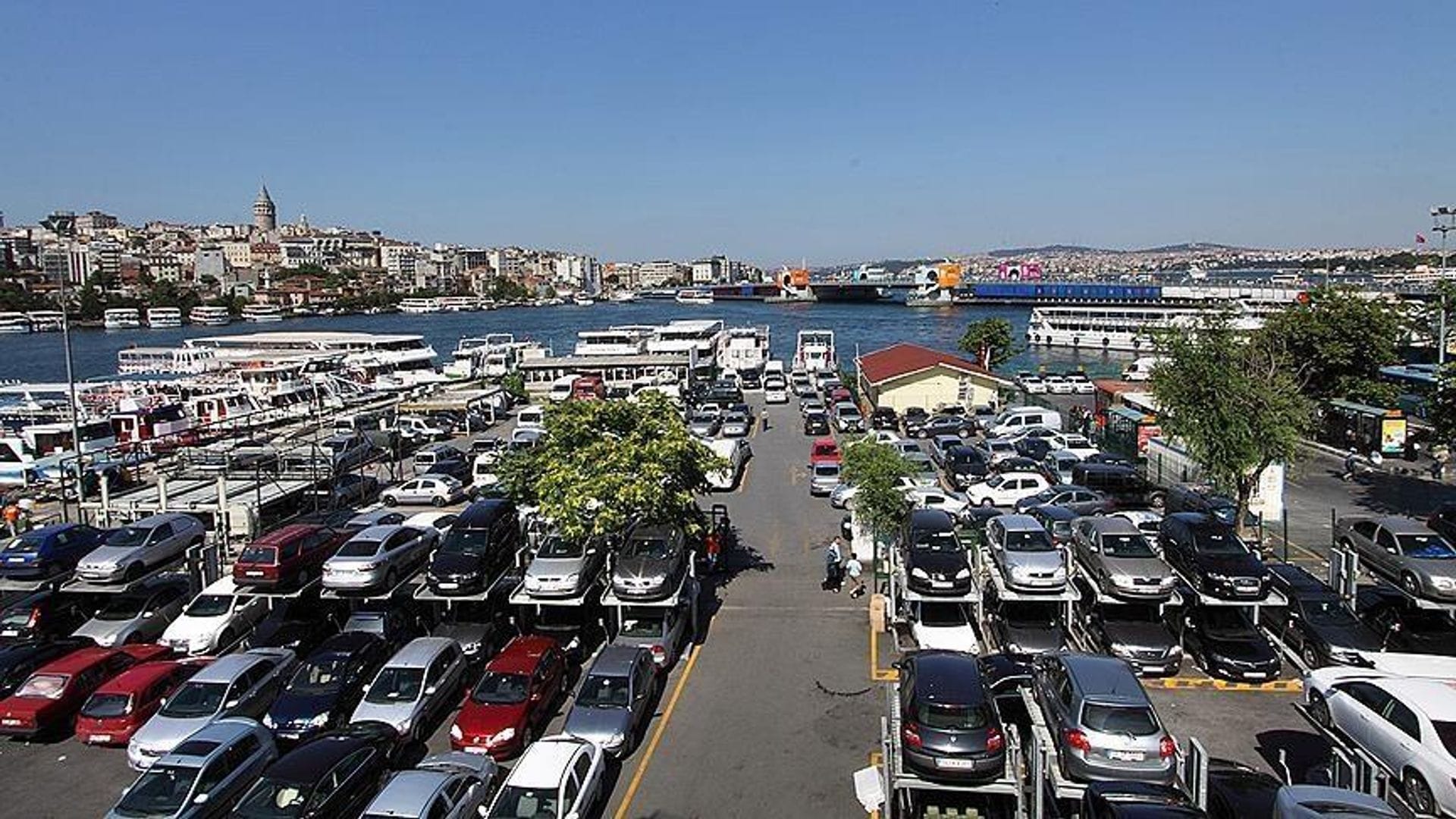 Yediemin Otoparklarındaki Usulsüzlük Operasyonu: 18 Kişi Tutuklandı