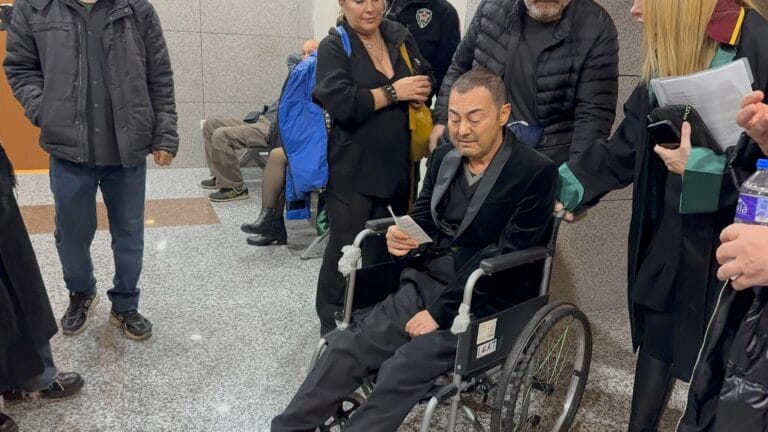 Serdar Ortaç’ın Zor Günleri: MS Hastalığıyla Mücadele