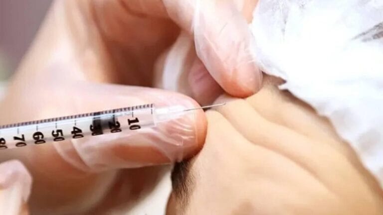 Evde Uygulanan Botoks İşlemi Genç Kadının Göz Kapağını Düştü: 7 Yıla Kadar Hapis Cezası İsteniyor