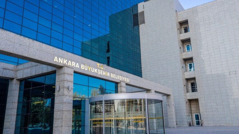 Ankara Büyükşehir Belediyesinin konser harcamalarına ilişkin dava ertelendi