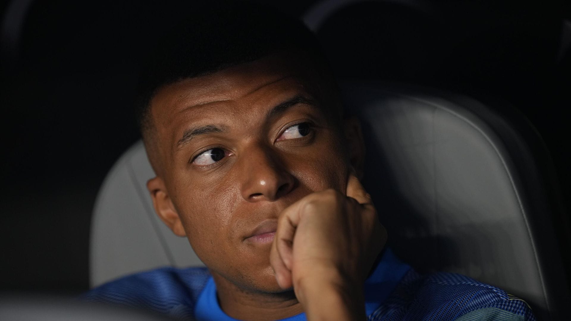 Paraguaylı Senatörün Mbappe’ye Yönelik Irkçı Paylaşımları Üzerine Özür