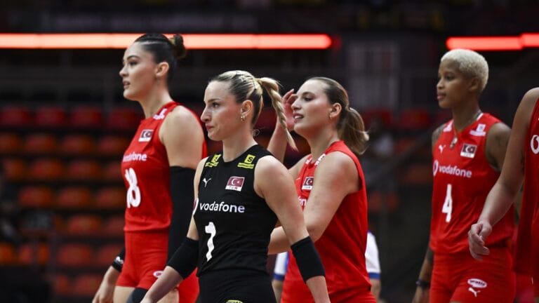 Turkish Women's Volleyball Team Loses to USA in Nations League
