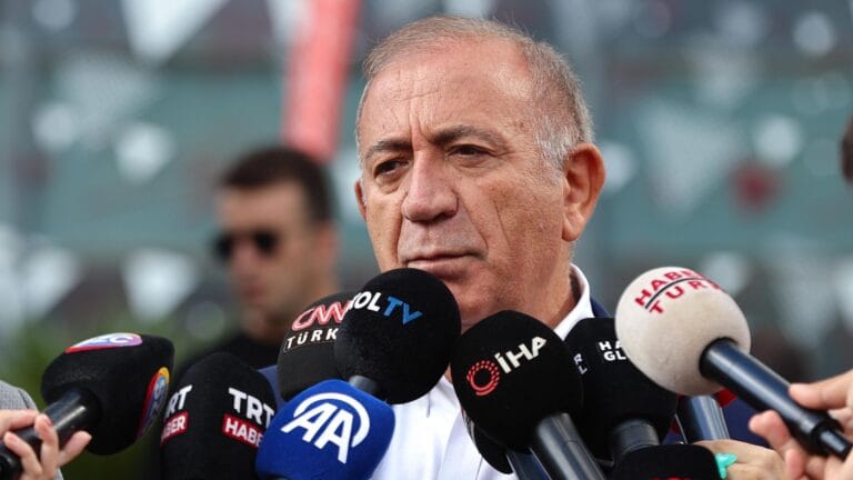 Gürsel Tekin: ‘Üye Katılımı Töreninde Figüran İddiaları Şeytanın Aklına Gelmez’