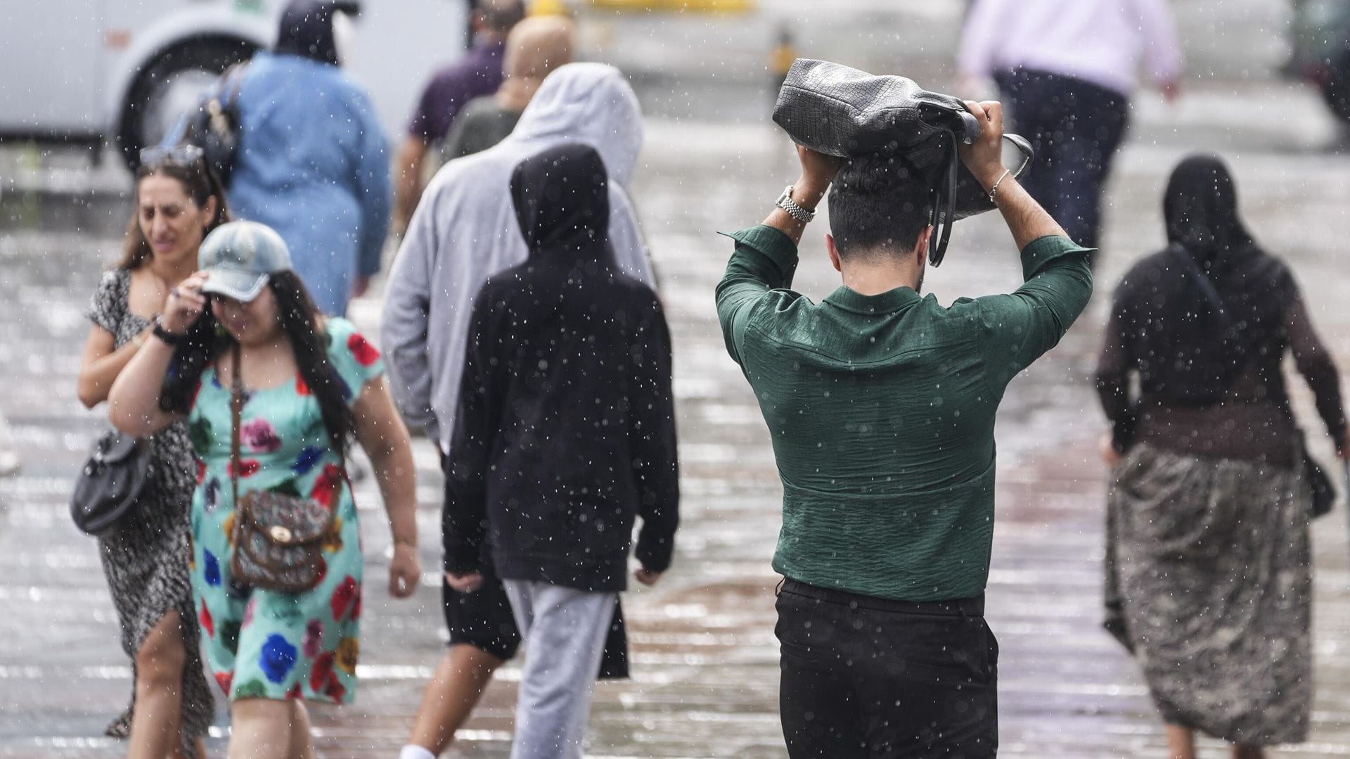 İstanbul’u Vuracak: Squall Line Uyarısı