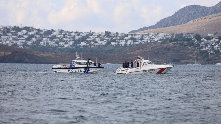 Bodrum Açıklarında Jet Ski Alabora Oldu: 3 Kişi Kayboldu