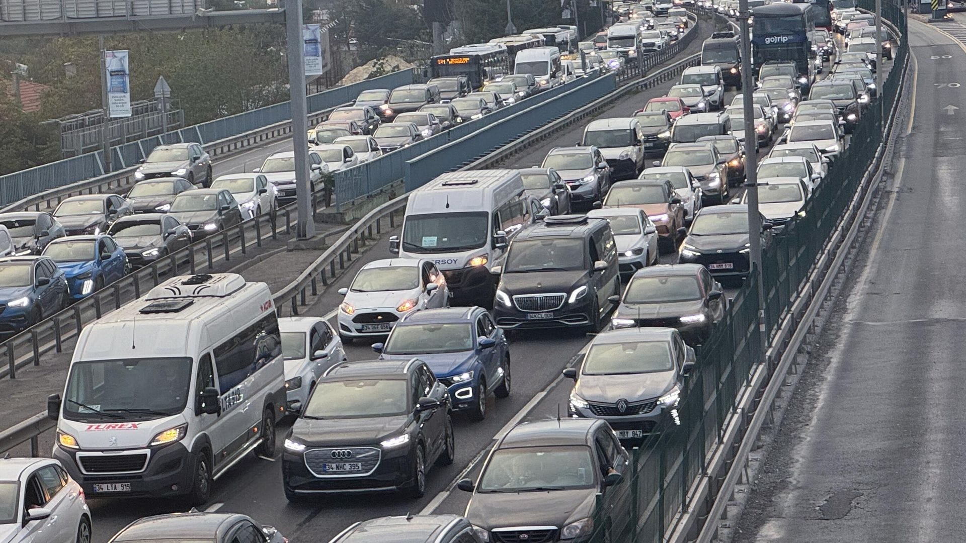 İstanbul Trafik Uyarısı: Etkinlik Nedeniyle Kapanacak Yollar ve Alternatif Güzergahlar