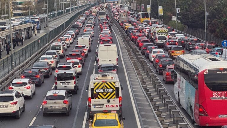 Using the Indicator Repeatedly in Traffic is Now Considered a Crime