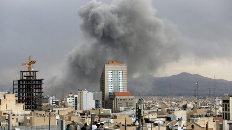 Series of Explosions Rock Iran's Strategic Port City: What Happened in Bandar Abbas?