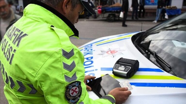 Traffic Dispute Turns Expensive: Two Drivers Fined 360,000 Lira