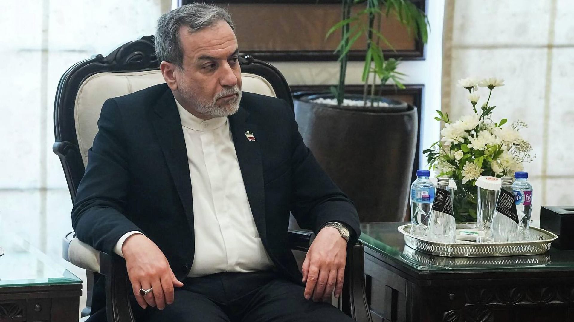 İran Dışişleri Bakanı Arakçi: Tehditler Devam Ederse Anlaşma Müzakereleri Başlamayacak