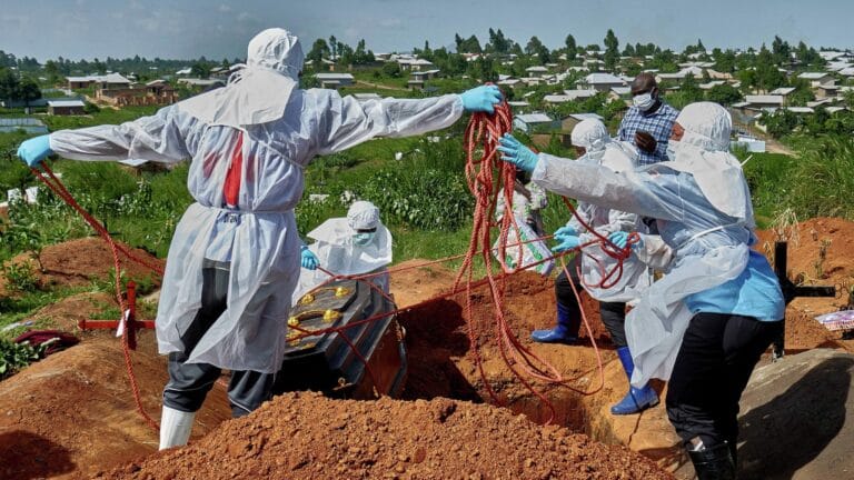 Kongo’da Ebola Salgını İlerliyor: İki Yeni Eyalet Etkilenmiş Durumda