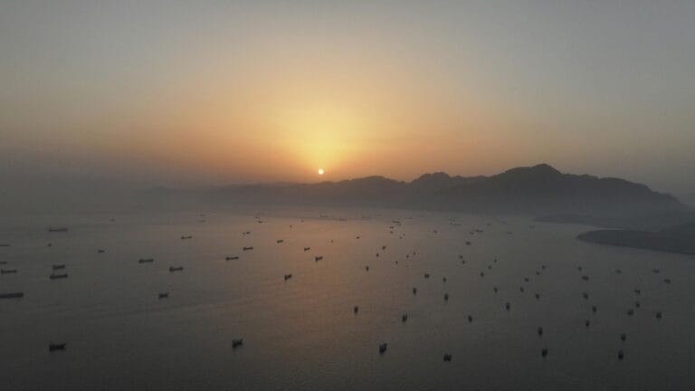 First Qatari LNG Ship Passes Through the Strait of Hormuz After Three Weeks