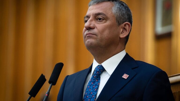 Özgür Özel’in Yeni Partisi İçin Tarih Verildi