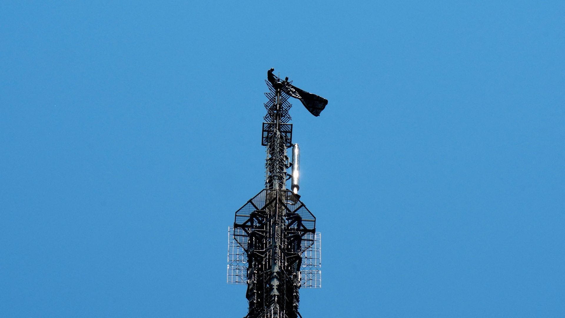 Empire State Binası’nda Barış Çağrısı