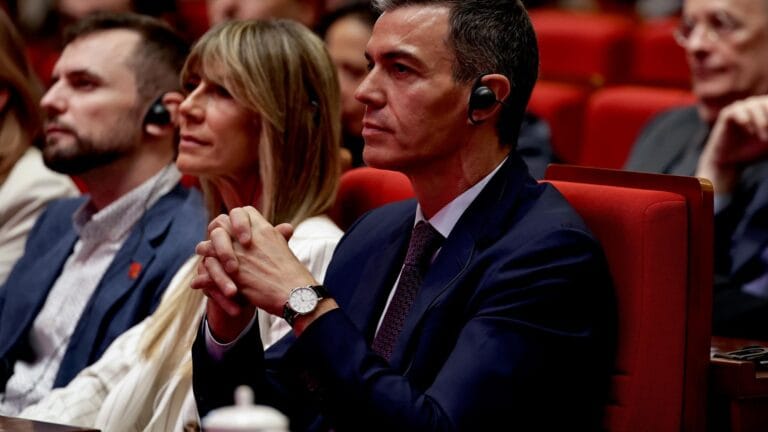 Spanish Government Reacts to Prime Minister's Wife Being Barred from Traveling to Ankara