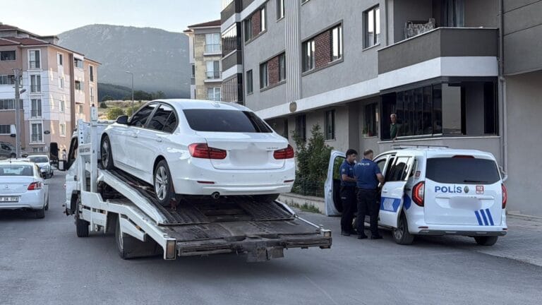 Karabük’te Polisin İhtarına Uymayan Sürücüye Ağır Ceza