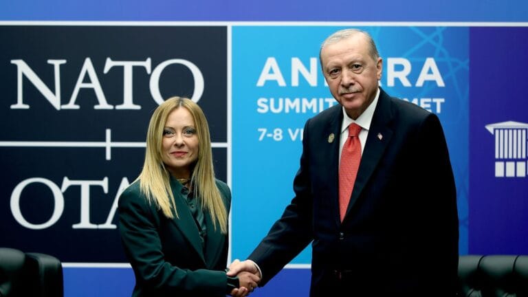İtalya Başbakanı Meloni ile Cumhurbaşkanı Erdoğan Arasındaki Görüşme Değerlendirildi